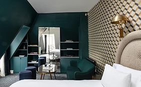 Grand Pigalle Experimental 4*